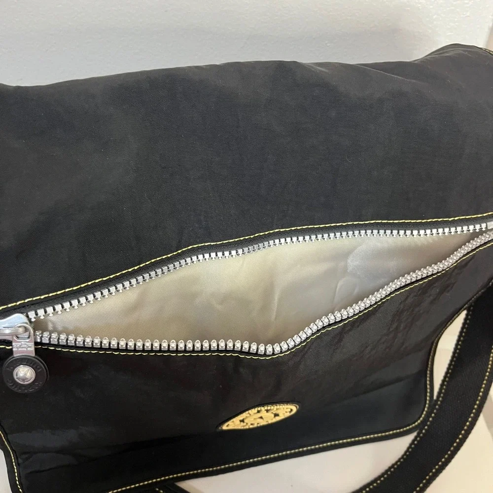KIPLING Large Messenger Travel Bag Nylon Lightweight Tote Carry On Weekend NEW